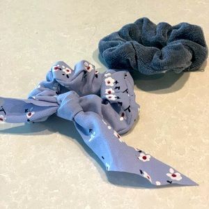 Blue/grey scrunchies set